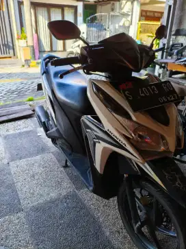 Di jual motor vario 2012