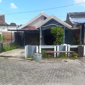 Rumah Tengah Kota Jalan Singa Kalicari Pedurungan Semarang