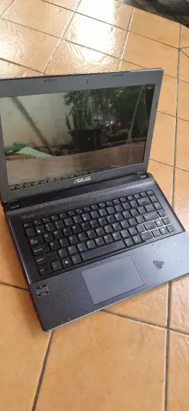 LAPTOP ASUS BEKAS