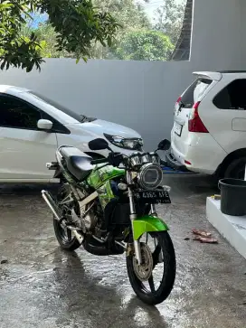 Kawasaki ninja r 2015