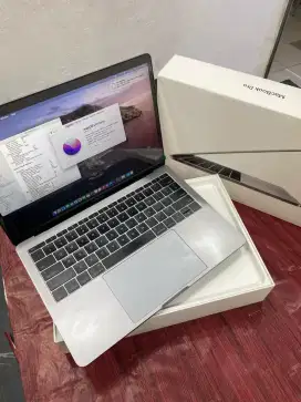 macbook pro 13inci 2017 8/512gb core i5 fullset
