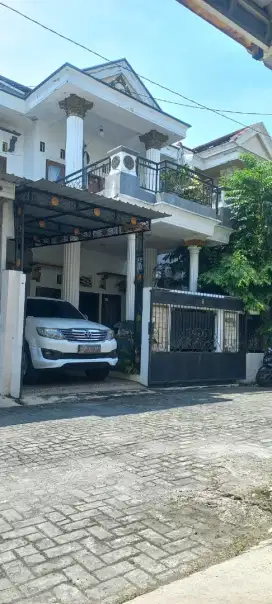Jual Rumah 2Lantai Bagus d Sinar waluyo