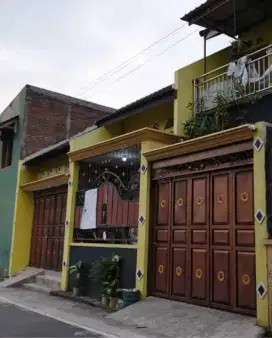 Disewakan di gumpang strategis ruko