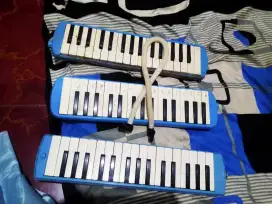 Pianika/alat musik tiup
