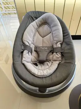 Bouncer Nuna Leaf Curf Original kondisi mulus