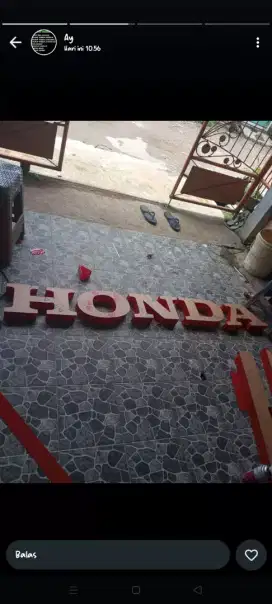 neon box dan huruf timbul