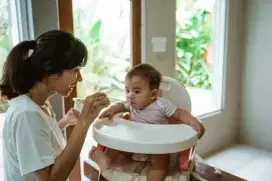 DICARI PENGASUH ANAK