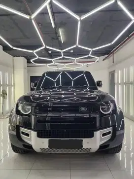 Land Rover Defender 110 3.000cc 400 PS