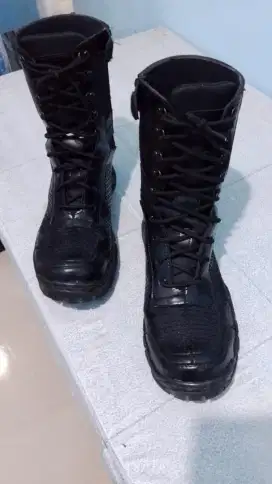 Sepatu PDL Security