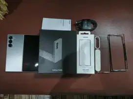 Samsung Galaxy Z Fold 6 12/512 SEIN