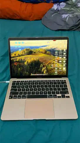di beli macbook pro macbook Air dalam kondisi bagus atau rusak