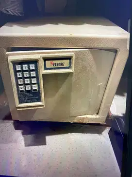 Brankas tahan api elsafe