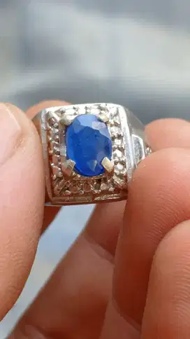 Batu blue safire