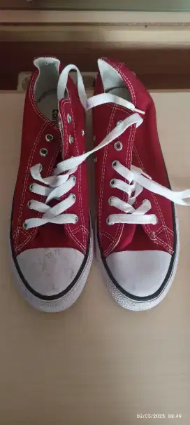 Sepatu Converse low