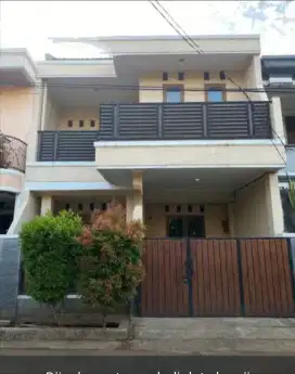 Rumah 2 Lantai Cantik di Perum Duta Kranji Bintara