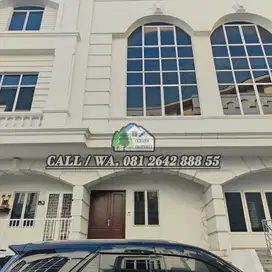 DIJUAL VILLA KOMP CEMARA ASRI CLUSTER DIAMOND SUITE