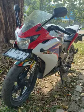 Honda CBR 150 FI CBU 2013