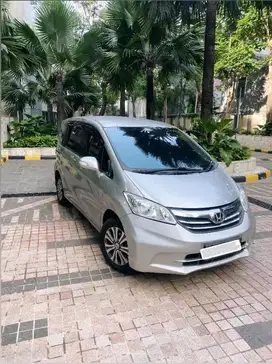 Honda Freed E PSD 2012