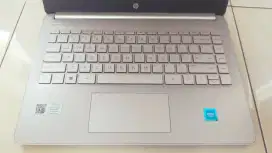 Dijual Laptop HP14s 1309tu Kondisi ISTIMEWA Fullaet Garansi Panjanggg