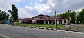 Disewakan Ex Rumah Makan  Jl . Sholeh Iskandar