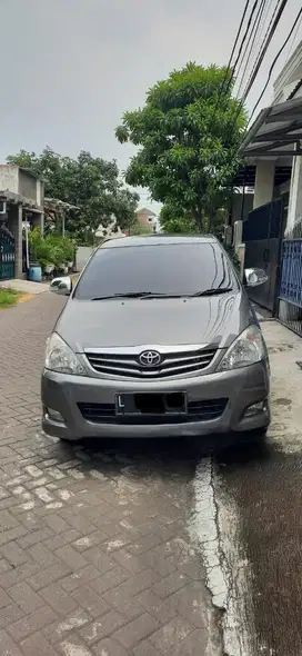 Toyota Kijang Innova 2010 Bensin (plat L Surabaya)