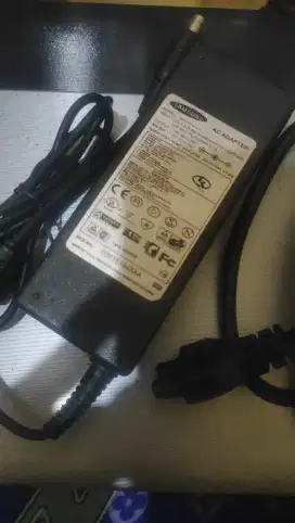 Adaptor laprop Samsung