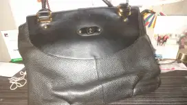 Tas Pailon warna hitam