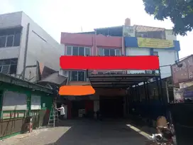 Ruko Pinggir jalan besar Let jen Suprapto cempaka putih senen