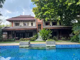 Rumah mewah Bali View dicirendeu raya ciputat timur  tangersng selatan