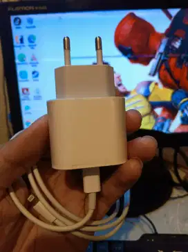 Charger Iphone 11 eks inter bisa buat ip 12 dan 13