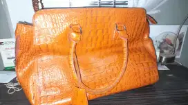 Tas kulit produk garut