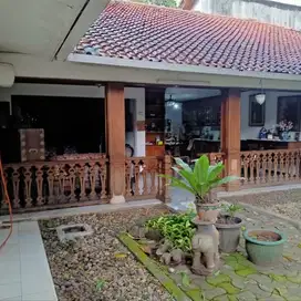 Rumah Heritage area Eksklusif Ring 1 Menteng sangat Strategis