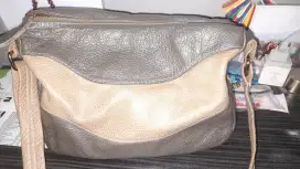 Tas kulit produk Garut