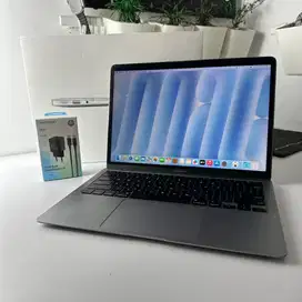 MacBook Air 2020 8gb 256gb Cycle Count 3