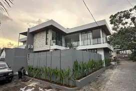 Dijual unit villa dengan bangunan baru / Berlokasi tiying tutul canggu