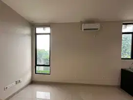 DIJUAL Over Credit Town House Green Royal Condo Hoek Semanan Jakarta