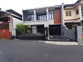 Dijual Guest  House SHM Siap Huni Condongcatur Sleman: Premium Area