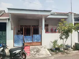 Dijual rumah siap huni, lokasi strategis di Citra Indah