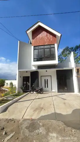 RUMAH SIAP HUNI VIEW KEREN KOTA BATU