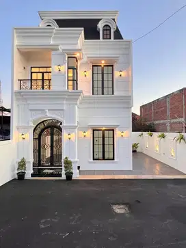 Dijual Rumah Baru Mewah 3 Lt Konsep American Classic dg Attic Cipedak