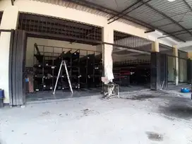 Dijual Gudang Bonus Toko Sri Rejeki Semarang