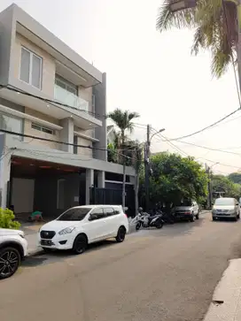 Rumah Mewah Baru di Janur Elok Kelapa Gading