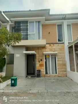 RUMAH MEWAH DEKAT SUHAT DAN KAMPUS UB