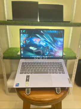 Laptop Slim, Spek Keren, Harga Bersahabat – Lenovo IdeaPad Slim 5!
