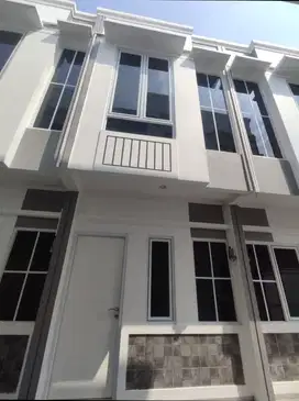 di jual rumah SHM minimalis di jalan kran Kemayoran Jakarta pusat