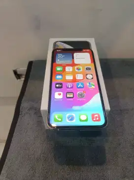 iPhone XS 64GB ( Eks Inter ) SilveR