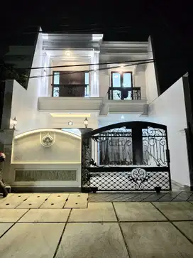 TURUN HARGA Rumah Baru Desain Classic Modern Akses Jalan Lebar Di Pond