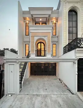 RUMAH SIAP HUNI DI KAVLING DPR JAGAKARSA JAKSEL