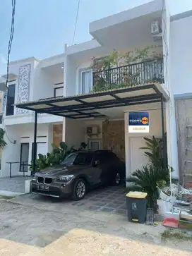 jual cepat siap huni rumah town house di Jakarsa