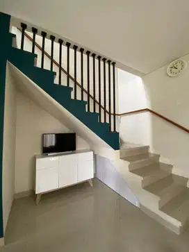 Dijual Rumah Nyaman 2Lt di Cluster Lavesh, Harapan Indah Bekasi